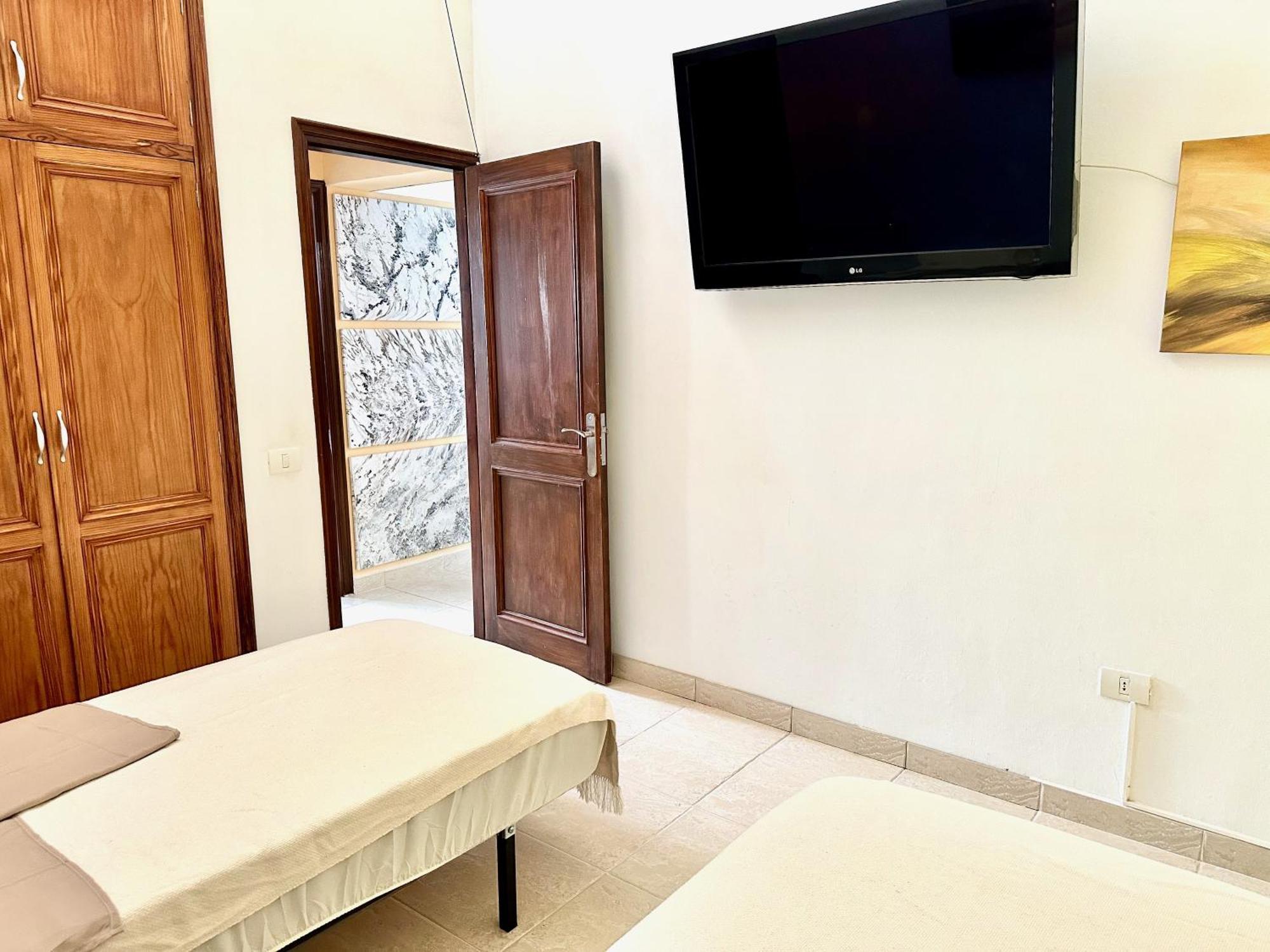 Pambnb - House Next To The Beach, Terrace, Fiber Wi-fi, Bbq * Abades (Tenerife)